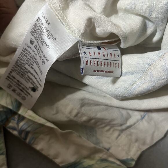 TOMMY‎ BAHAMA Baseball NY Yankees 100% Silk Shirt MLB Hawaiian Tropical XL - Picture 9 of 11